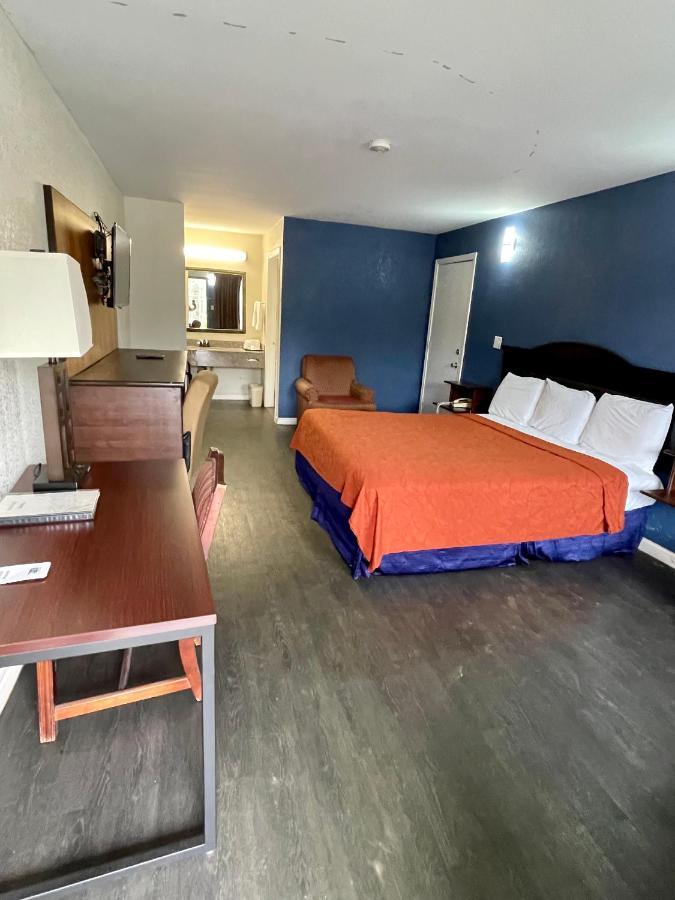 Key West Inn - Roanoke Zewnętrze zdjęcie