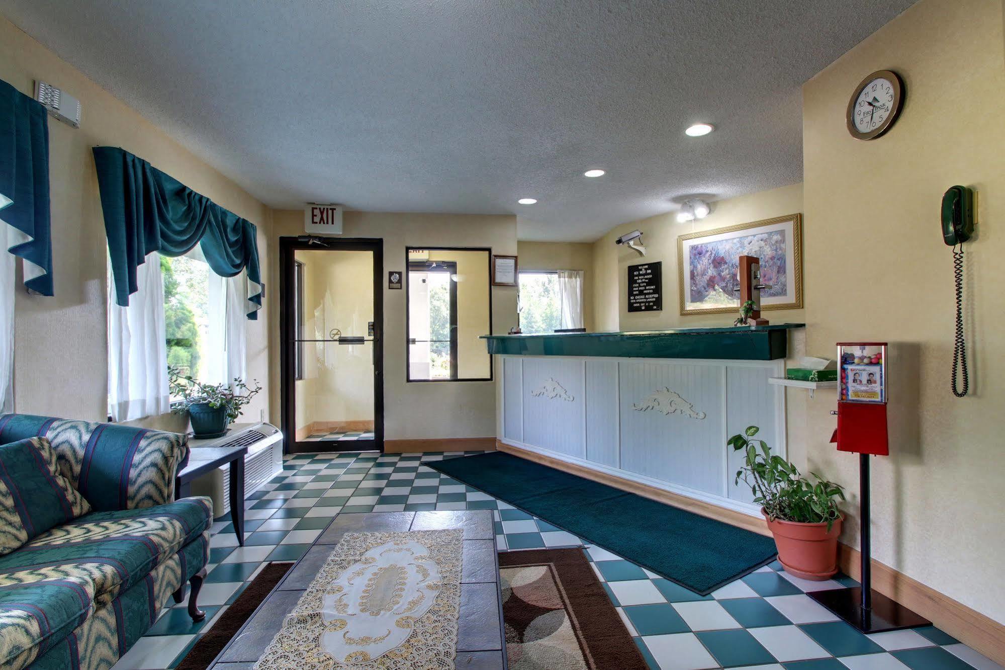 Key West Inn - Roanoke Zewnętrze zdjęcie